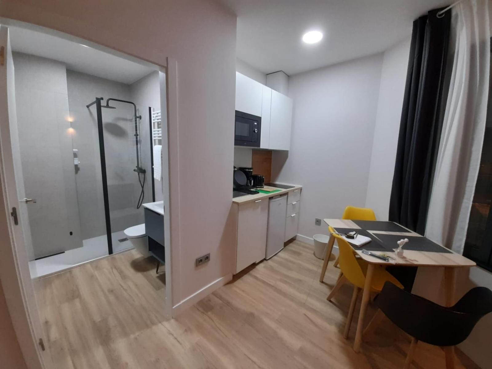Apartamentos Recunchos Ourense Exterior photo