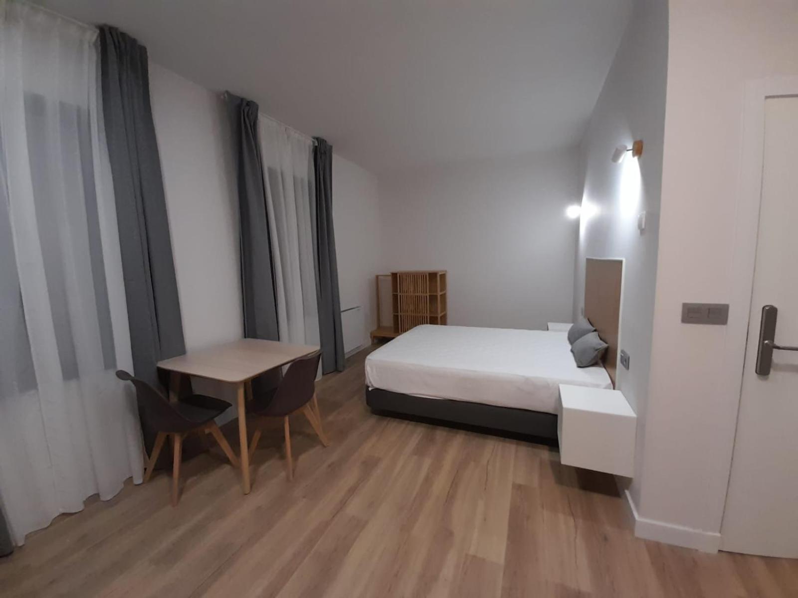 Apartamentos Recunchos Ourense Exterior photo
