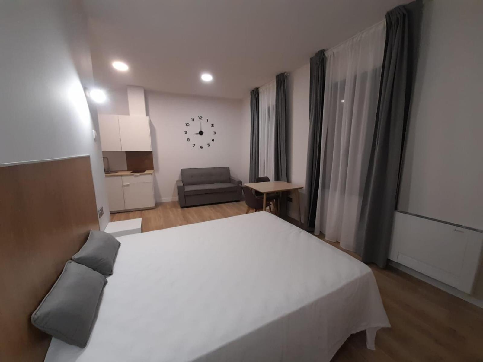 Apartamentos Recunchos Ourense Exterior photo